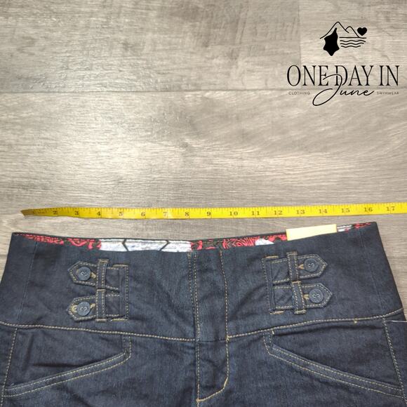 One5One High Waist Denim Shorts Size 10 - Picture 3 of 7
